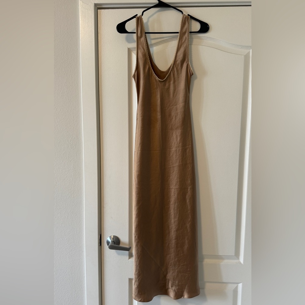 Aritzia Wilfred Sleeveless Maxi Dress